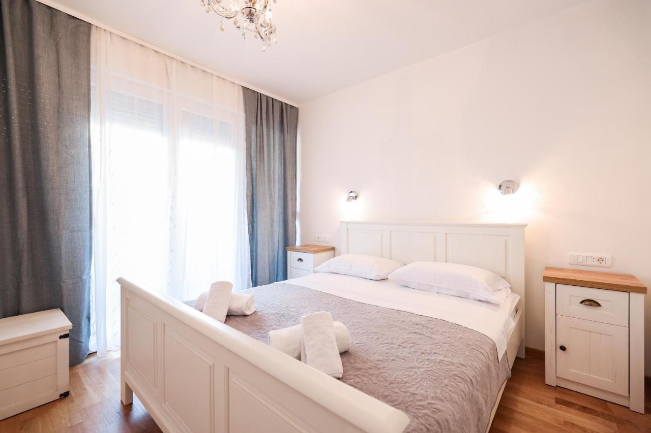 Two Bedroom Apartment With A Balcony Relja زادار المظهر الخارجي الصورة