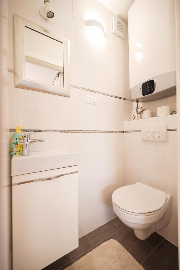 Two Bedroom Apartment With A Balcony Relja زادار المظهر الخارجي الصورة